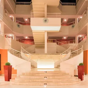 4* Отель Caesar's